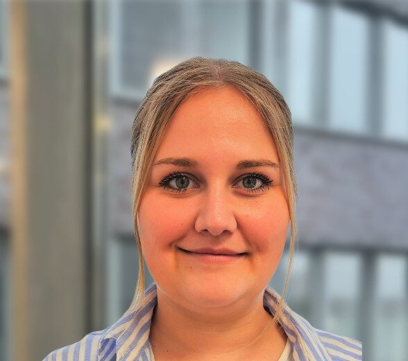 Portrait von Jaqueline Hodina 